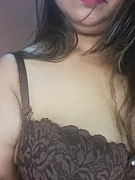 Snapshot of Ravina_patil1 chatting on February 12, 2:10 pm Ravina patil1 online show from February 12, 2:10 pm