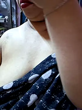 Snapshot of Ravina_patil1 chatting on October 2, 6:20 am Ravina patil1 online show from October 2, 6:20 am