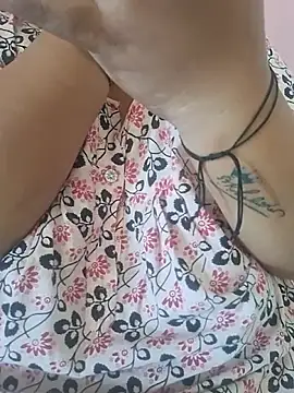 Snapshot of Ravina_patil1 chatting on June 5, 5:58 am Ravina patil1 online show from June 5, 5:58 am