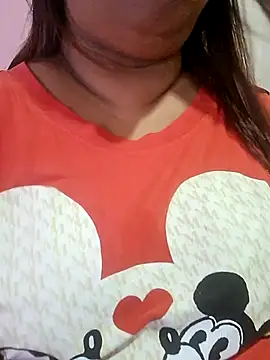 Snapshot of Ravina_patil1 chatting on July 5, 10:00 am Ravina patil1 online show from July 5, 10:00 am