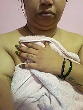 Snapshot of Ravina_patil1 chatting on July 7, 3:53 am Ravina patil1 online show from July 7, 3:53 am