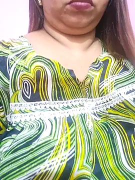 Snapshot of Ravina_patil1 chatting on July 20, 11:01 am Ravina patil1 online show from July 20, 11:01 am