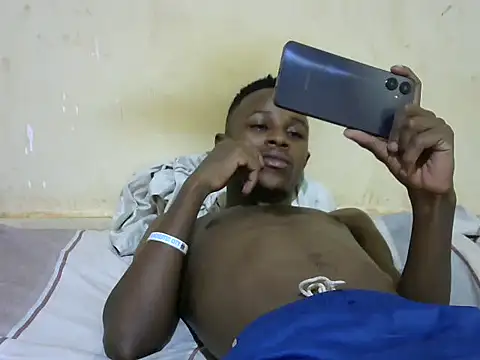 Snapshot of swthairydic chatting on October 25, 3:29 pm swthairydic online show from October 25, 3:29 pm