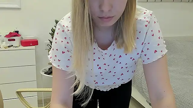 Mia shy1 online show from December 28, 2:10 pm