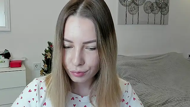 Mia shy1 online show from January 6, 7:09 am