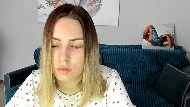 Mia shy1 online show from March 18, 12:36 pm