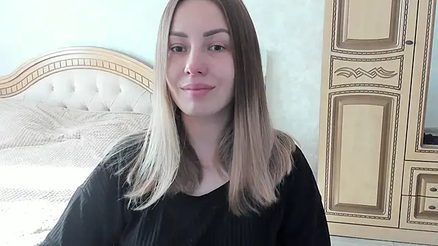 Mia shy1 online show from September 14, 6:12 am