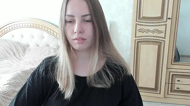 Mia shy1 online show from October 3, 7:16 am