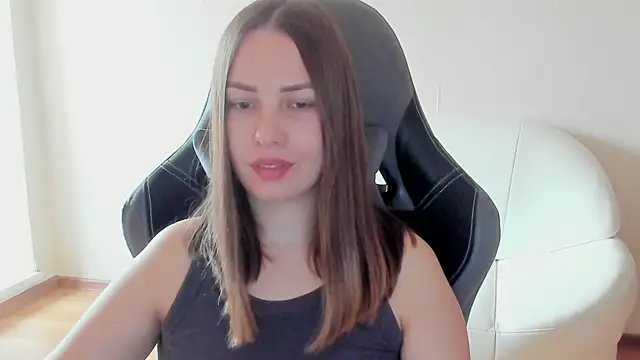 Mia shy1 online show from May 10, 5:23 am