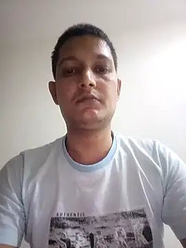 Snapshot of daddylove87 chatting on September 30, 11:43 pm daddylove87 online show from September 30, 11:43 pm