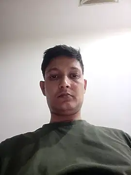 Snapshot of daddylove87 chatting on January 14, 1:11 am daddylove87 online show from January 14, 1:11 am