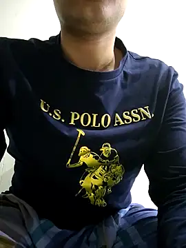 Snapshot of daddylove87 chatting on January 16, 12:36 am daddylove87 online show from January 16, 12:36 am