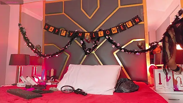 Scarlettt Ass online show from October 31, 12:50 pm