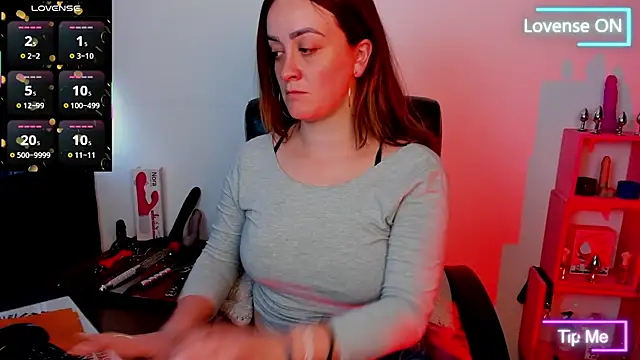 Snapshot of sara_goodgirl13 chatting on February 28, 3:37 pm sara goodgirl13 online show from February 28, 3:37 pm