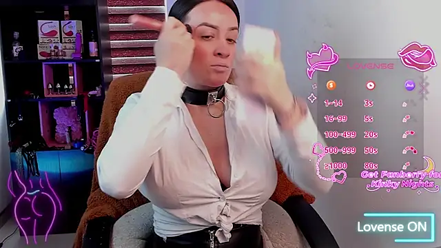 Snapshot of sara_goodgirl13 chatting on November 15, 2:13 pm sara goodgirl13 online show from November 15, 2:13 pm