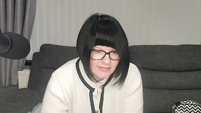 Snapshot of SquirtingIrishShannon chatting on January 15, 5:05 pm SquirtingIrishShannon online show from January 15, 5:05 pm