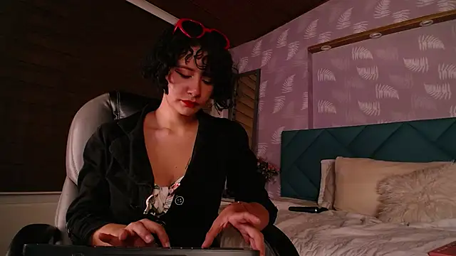 Snapshot of Moony_14 chatting on March 8, 11:18 pm Moony 14 online show from March 8, 11:18 pm