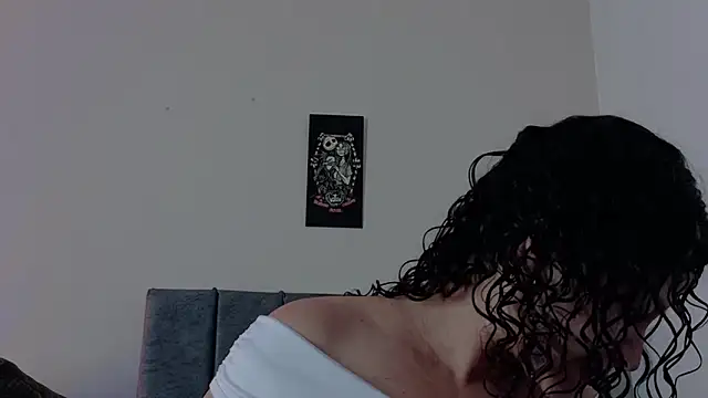 Snapshot of ArtesanaMK chatting on June 6, 5:39 pm ArtesanaMK online show from June 6, 5:39 pm
