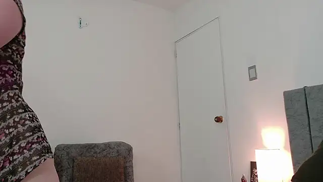Snapshot of ArtesanaMK chatting on July 31, 5:45 pm ArtesanaMK online show from July 31, 5:45 pm