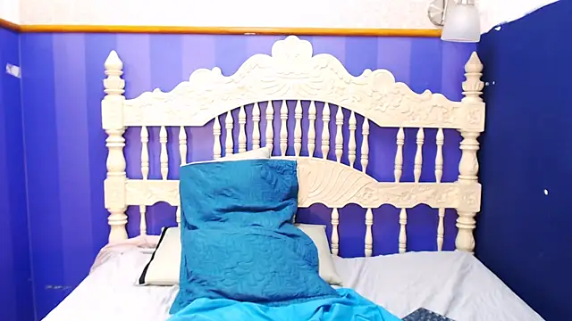 Snapshot of SaraSofia44 chatting on December 13, 6:10 am SaraSofia44 online show from December 13, 6:10 am