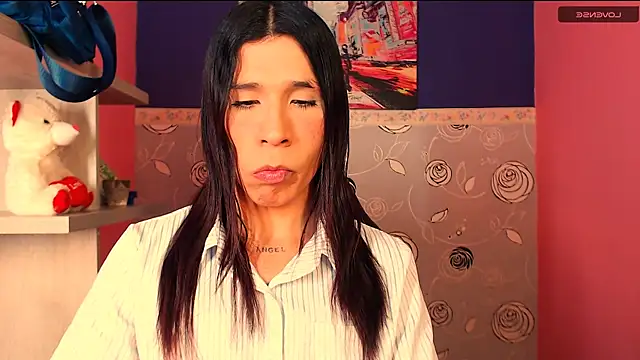 Snapshot of SaraSofia44 chatting on March 1, 2:48 am SaraSofia44 online show from March 1, 2:48 am