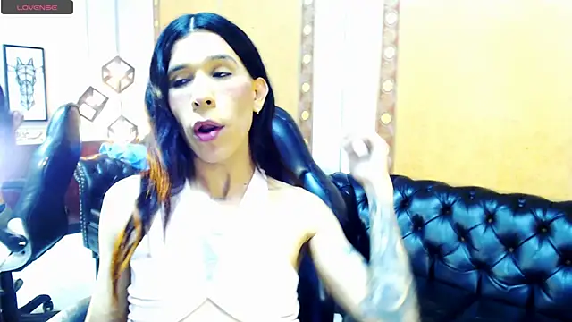 Snapshot of SaraSofia44 chatting on September 19, 2:13 am SaraSofia44 online show from September 19, 2:13 am