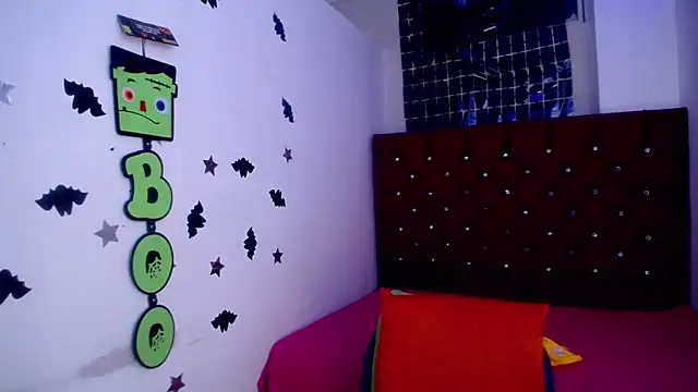 angelinebigcock online show from February 4, 8:06 pm