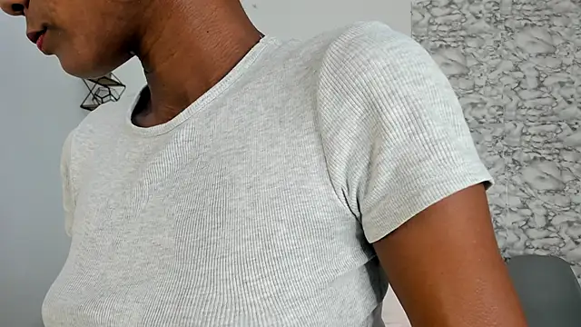 Canhela1 online show from October 25, 7:52 pm