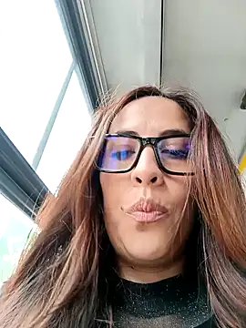 Snapshot of Lena-32 chatting on February 13, 3:24 pm Lena-32 online show from February 13, 3:24 pm