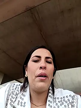 Snapshot of Lena-32 chatting on December 16, 8:25 pm Lena-32 online show from December 16, 8:25 pm