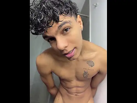 james dreams  online show from May 16, 12:18 am