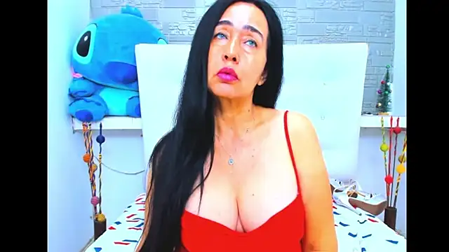 Snapshot of HorniestMilf chatting on February 8, 5:08 pm HorniestMilf online show from February 8, 5:08 pm