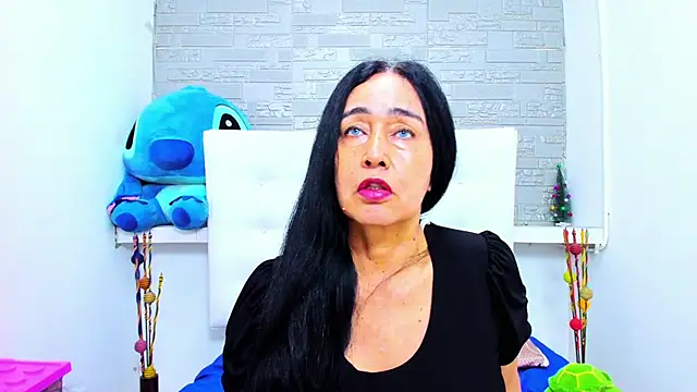 Snapshot of HorniestMilf chatting on September 22, 10:56 pm HorniestMilf online show from September 22, 10:56 pm