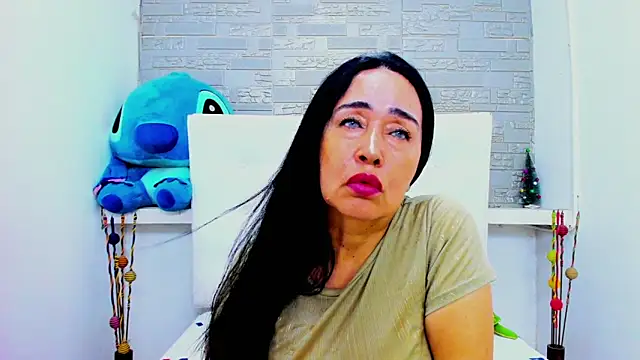 HorniestMilf online show from January 10, 7:26 pm