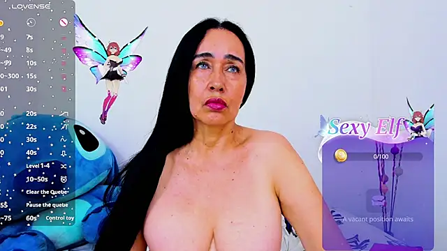 Snapshot of HorniestMilf chatting on May 10, 8:25 pm HorniestMilf online show from May 10, 8:25 pm