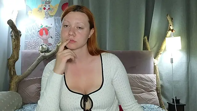 Snapshot of MileyMiller chatting on May 27, 2:14 pm MileyMiller online show from May 27, 2:14 pm