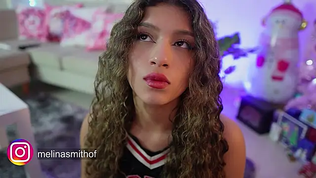 Snapshot of Melina-Smith chatting on December 19, 1:28 am Melina-Smith online show from December 19, 1:28 am