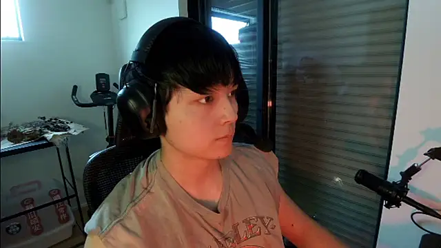 Tkcqcc online show from May 4, 5:36 am