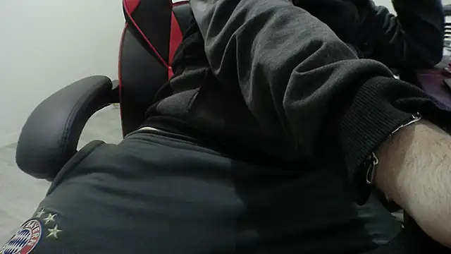 Dandi19 online show from November 14, 8:40 pm