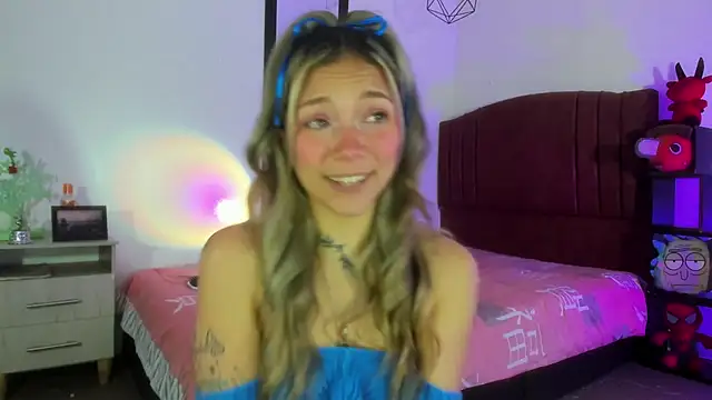 alisson zafiro  online show from December 17, 9:17 am