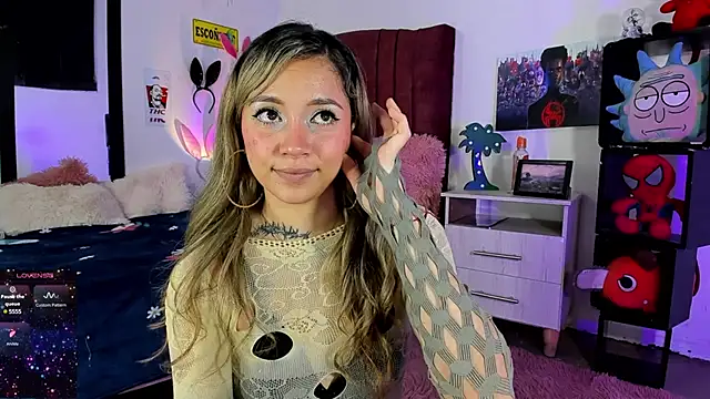 alisson zafiro  online show from February 13, 4:11 am