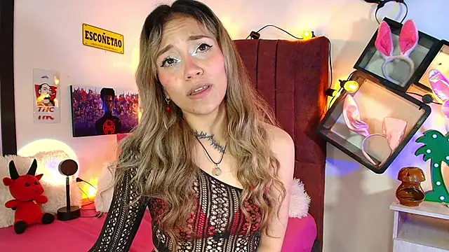 alisson zafiro  online show from March 15, 6:14 am