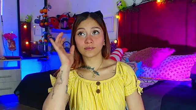 alisson zafiro  online show from January 11, 3:22 am