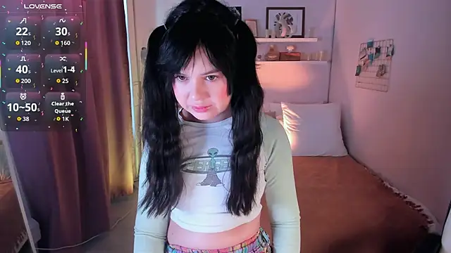 Lil Amelie online show from July 5, 9:49 am