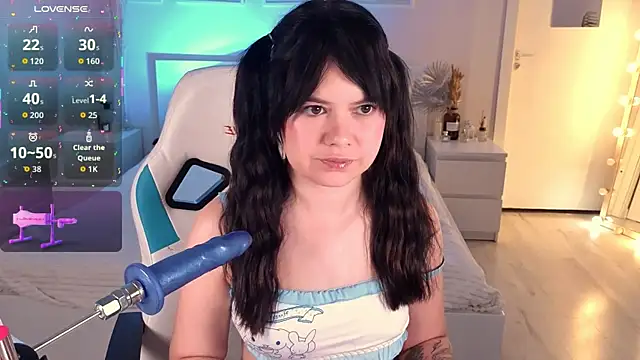 Lil Amelie online show from July 21, 8:16 am