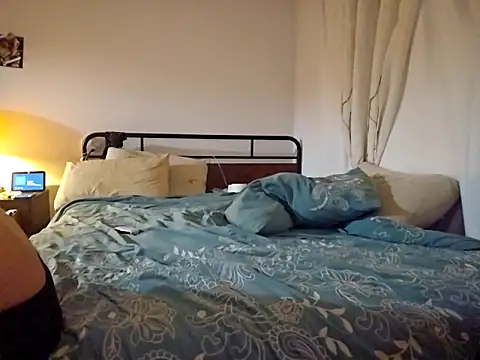 Poppalovesmamaafterhours online show from February 16, 1:27 pm