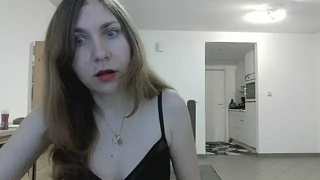 Snapshot of JasmineGlamour chatting on May 3, 7:09 pm JasmineGlamour online show from May 3, 7:09 pm