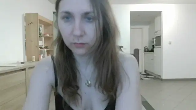 Snapshot of JasmineGlamour chatting on May 12, 4:09 am JasmineGlamour online show from May 12, 4:09 am