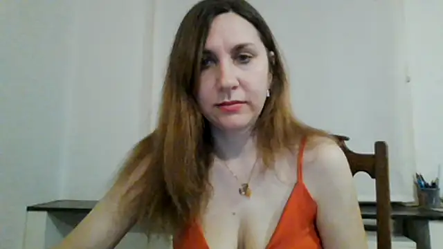 Snapshot of JasmineGlamour chatting on May 15, 12:50 am JasmineGlamour online show from May 15, 12:50 am