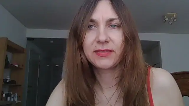 Snapshot of JasmineGlamour chatting on May 16, 11:20 am JasmineGlamour online show from May 16, 11:20 am